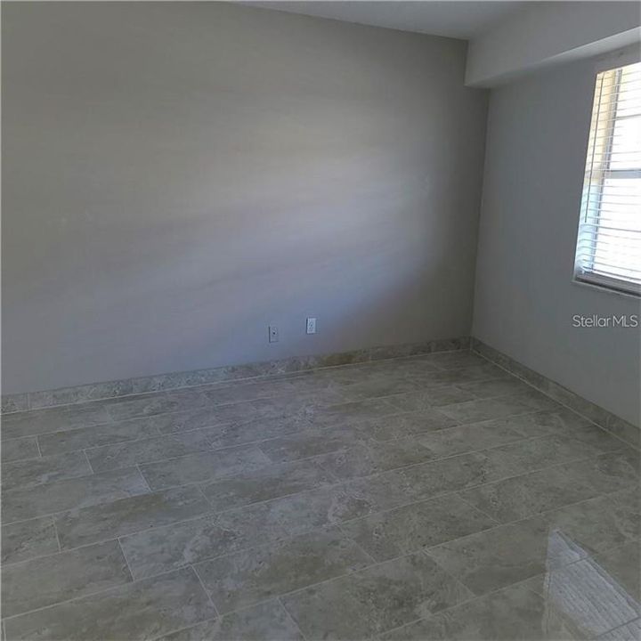Active With Contract: $2,300 (2 beds, 2 baths, 1065 Square Feet)