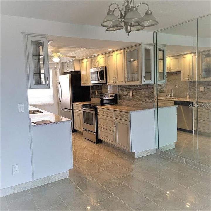 Active With Contract: $2,300 (2 beds, 2 baths, 1065 Square Feet)