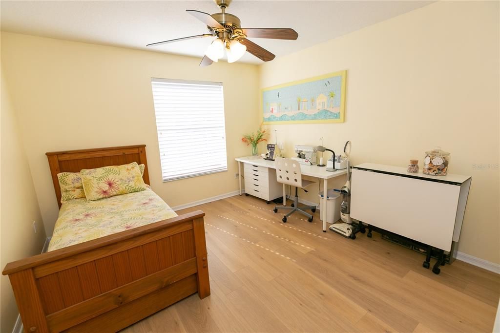 Activo con contrato: $729,900 (5 camas, 3 baños, 2908 Pies cuadrados)