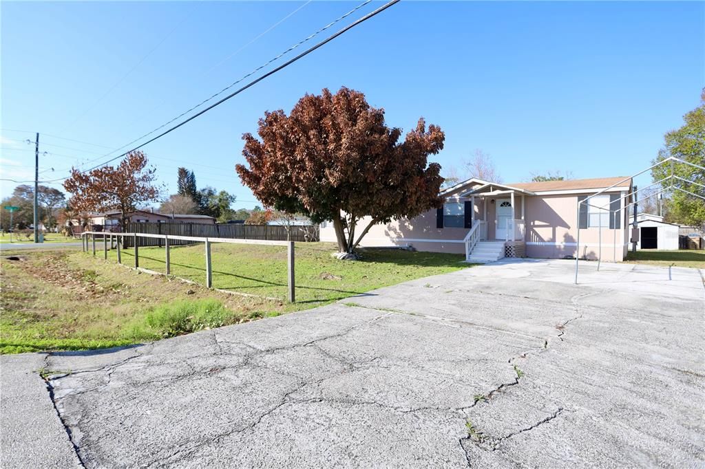 Activo con contrato: $235,000 (3 camas, 2 baños, 1288 Pies cuadrados)