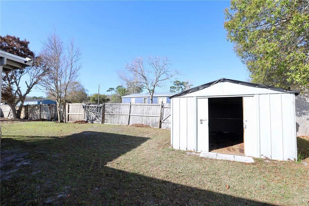 Activo con contrato: $235,000 (3 camas, 2 baños, 1288 Pies cuadrados)