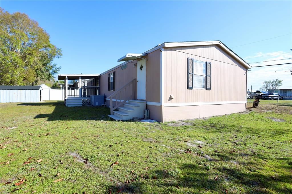 Activo con contrato: $235,000 (3 camas, 2 baños, 1288 Pies cuadrados)