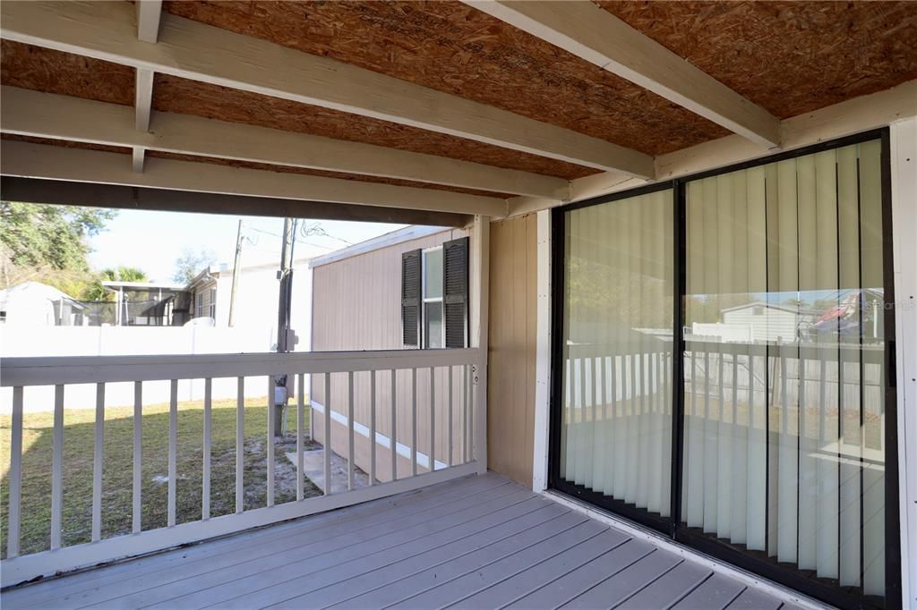 Activo con contrato: $235,000 (3 camas, 2 baños, 1288 Pies cuadrados)