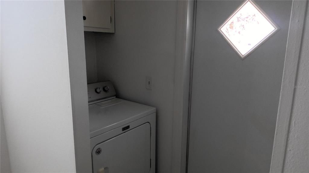 Activo con contrato: $235,000 (3 camas, 2 baños, 1288 Pies cuadrados)