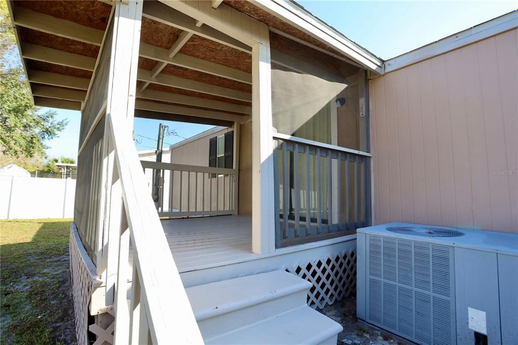 Activo con contrato: $235,000 (3 camas, 2 baños, 1288 Pies cuadrados)