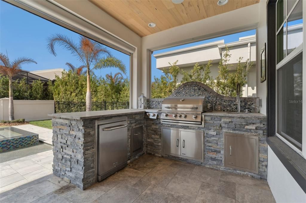 En Venta: $2,299,000 (4 camas, 4 baños, 4751 Pies cuadrados)
