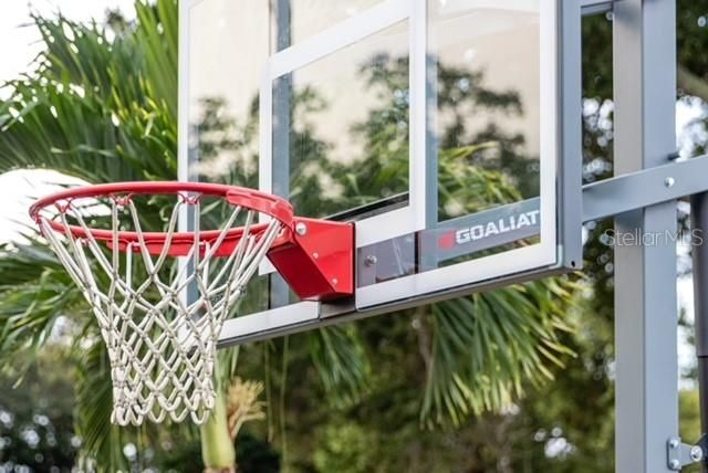 Под контрактом: $4,400 (3 спален, 2 ванн, 1771 Квадратных фут)