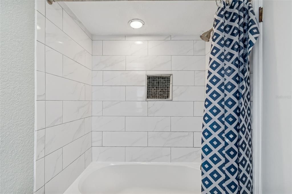 Active With Contract: $700,000 (4 beds, 2 baths, 2696 Square Feet)