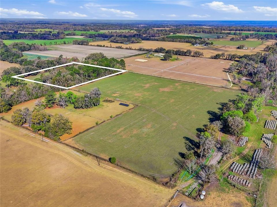 En Venta: $149,999 (5.27 acres)