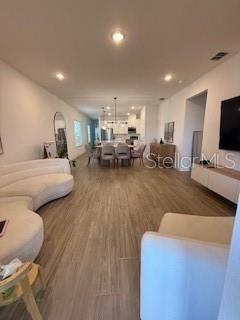 For Rent: $2,600 (3 beds, 2 baths, 1673 Square Feet)