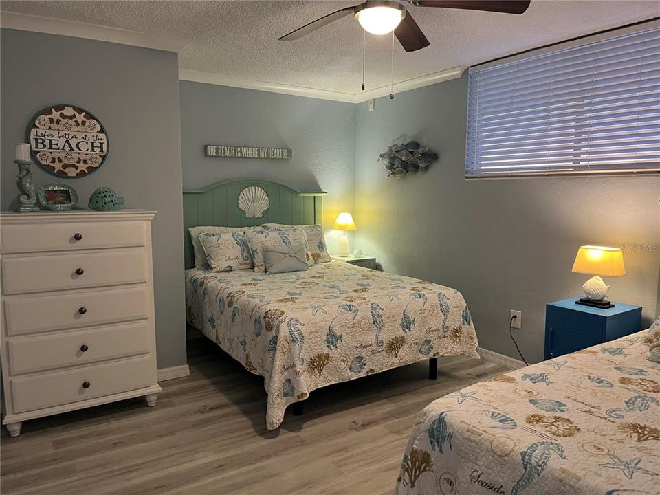 For Sale: $225,900 (2 beds, 2 baths, 843 Square Feet)