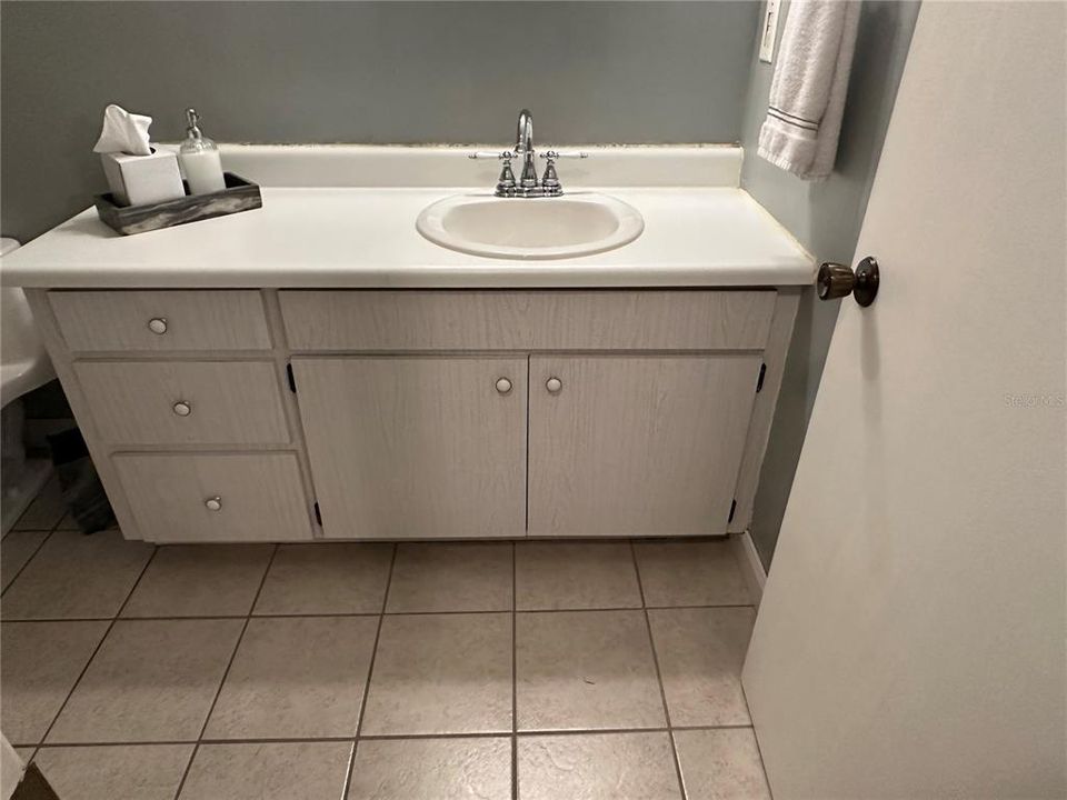 Activo con contrato: $250,000 (3 camas, 2 baños, 1233 Pies cuadrados)