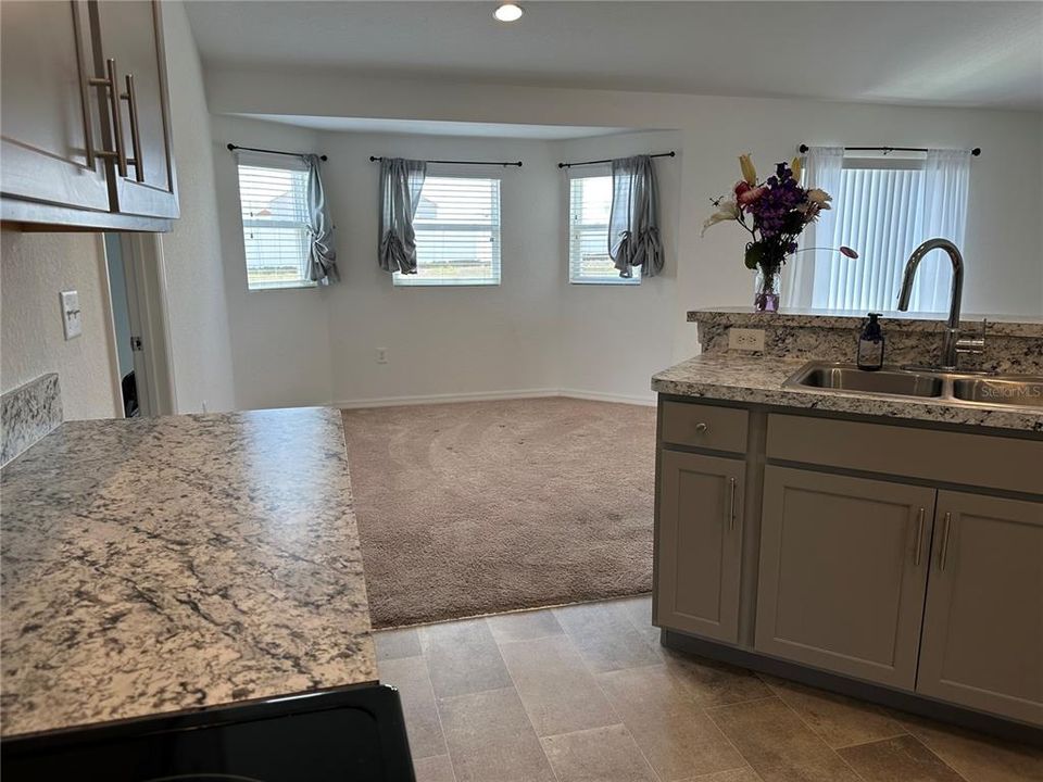 For Sale: $300,000 (3 beds, 2 baths, 1804 Square Feet)