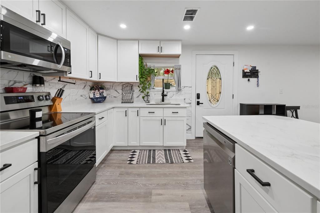 For Sale: $439,000 (4 beds, 3 baths, 3248 Square Feet)