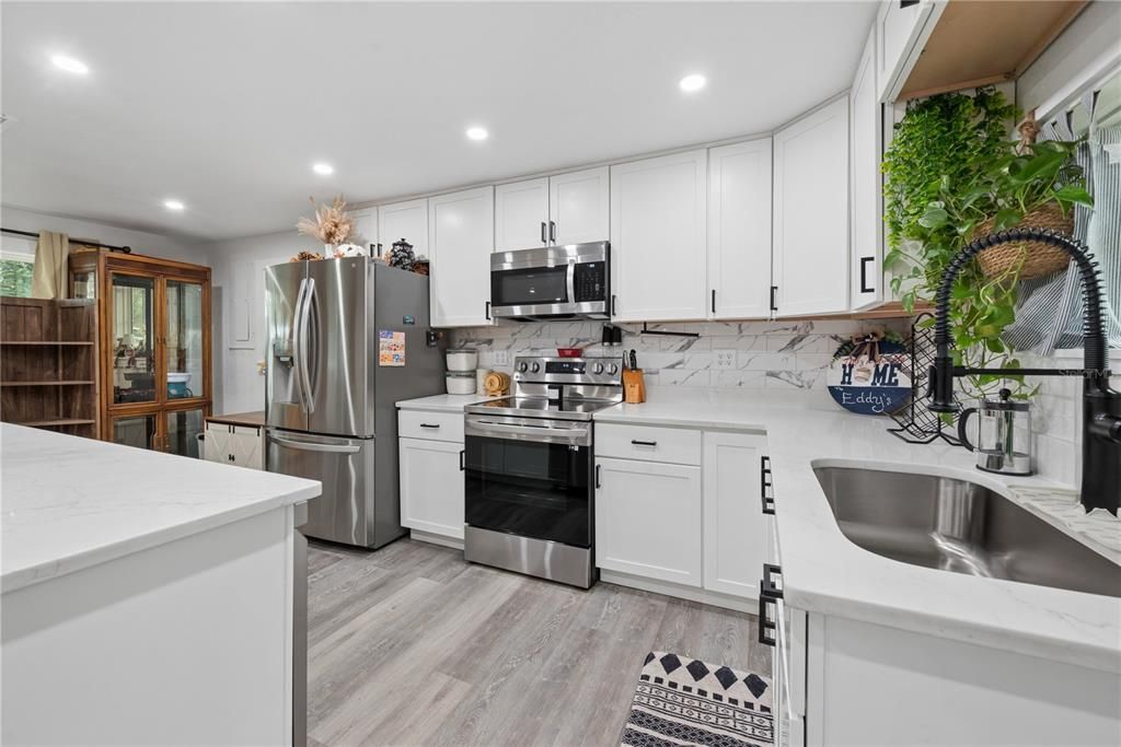 For Sale: $439,000 (4 beds, 3 baths, 3248 Square Feet)