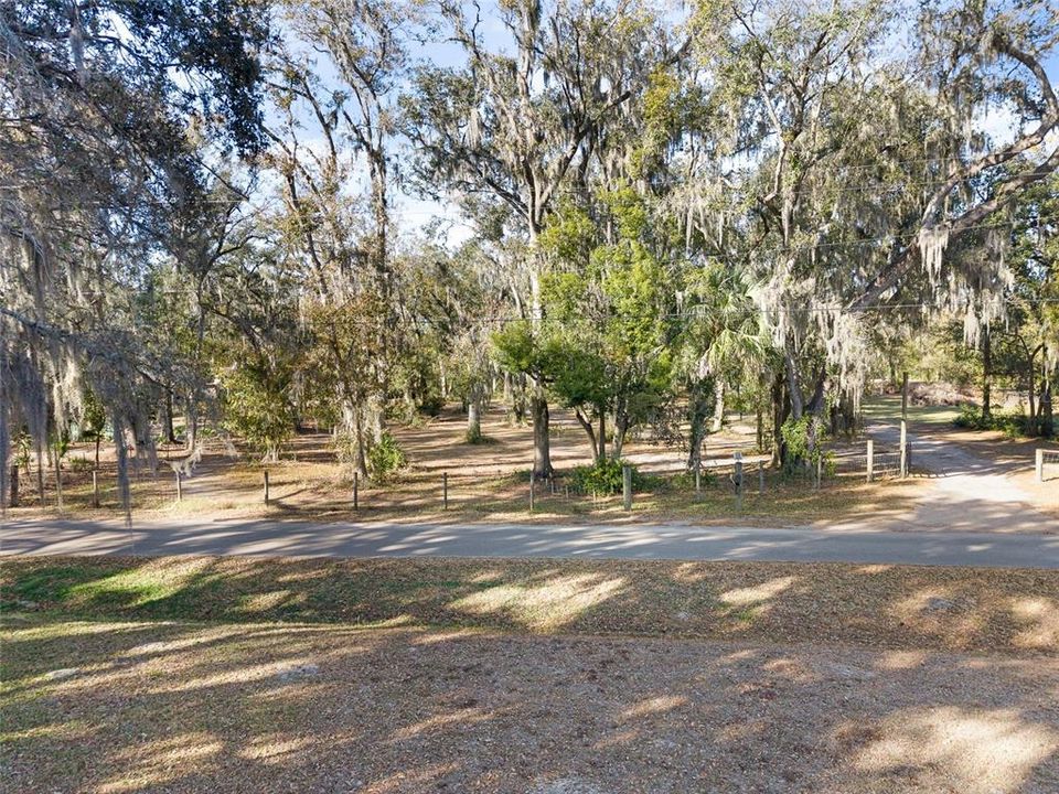 En Venta: $159,000 (1.07 acres)