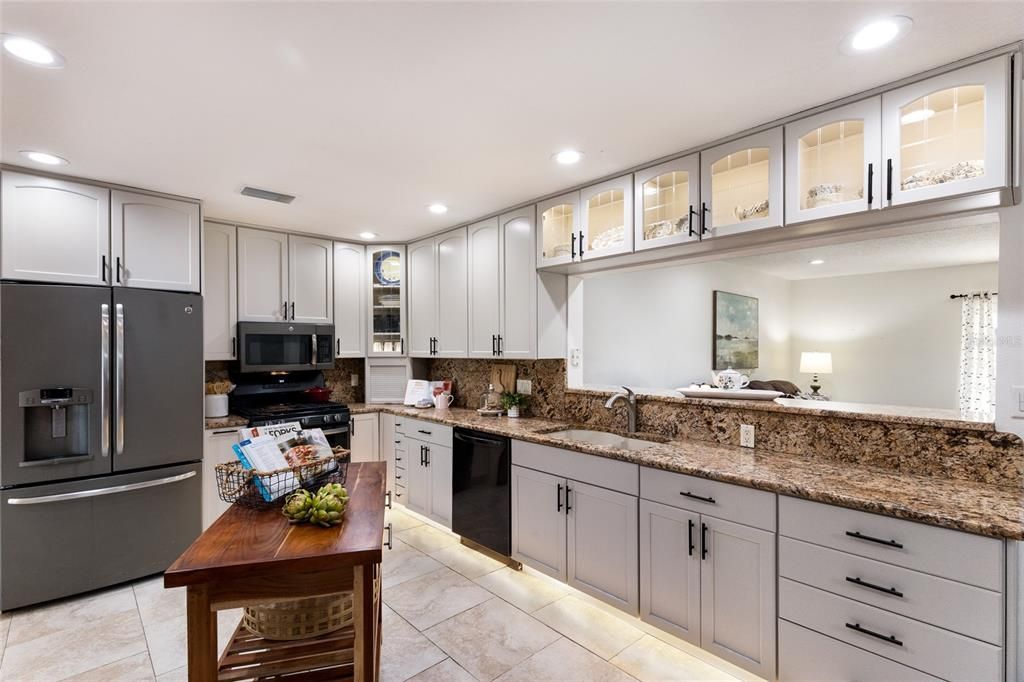 En Venta: $1,899,500 (6 camas, 5 baños, 4277 Pies cuadrados)