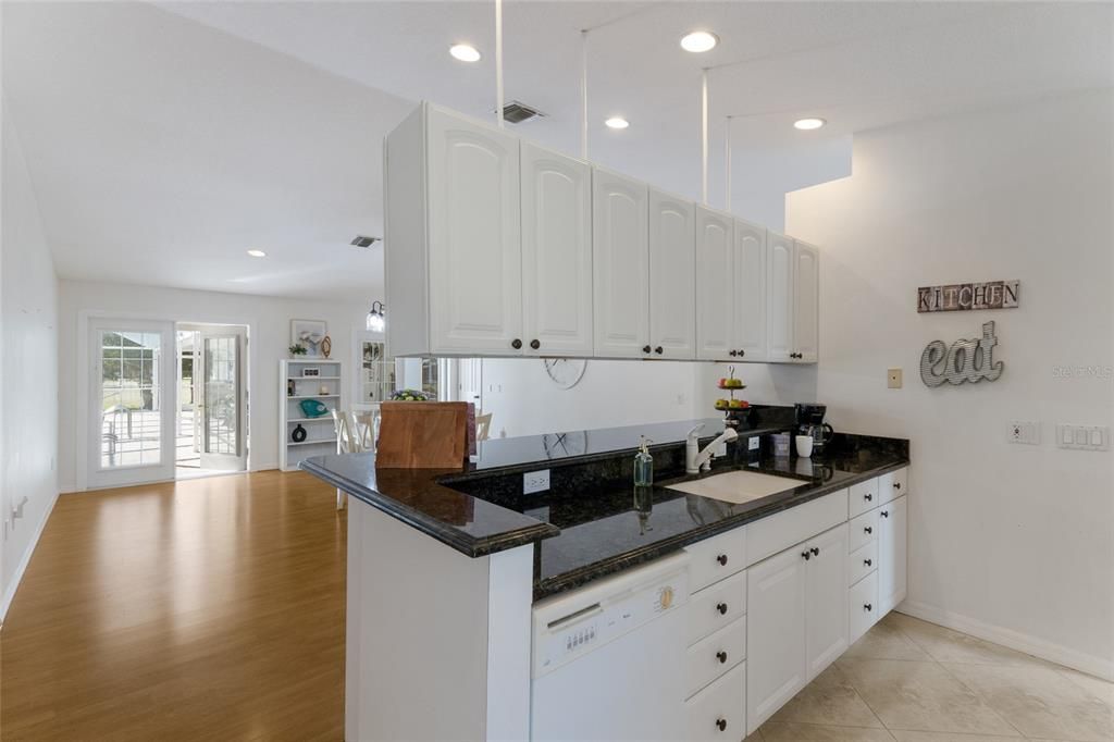 En Venta: $1,899,500 (6 camas, 5 baños, 4277 Pies cuadrados)