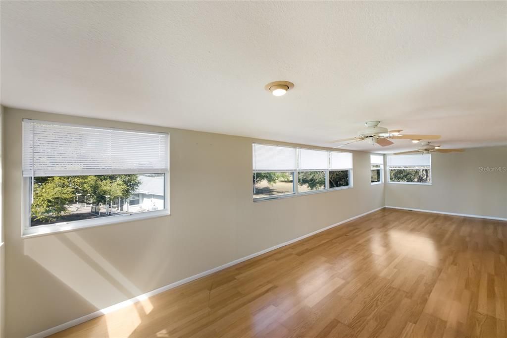 En Venta: $1,899,500 (6 camas, 5 baños, 4277 Pies cuadrados)