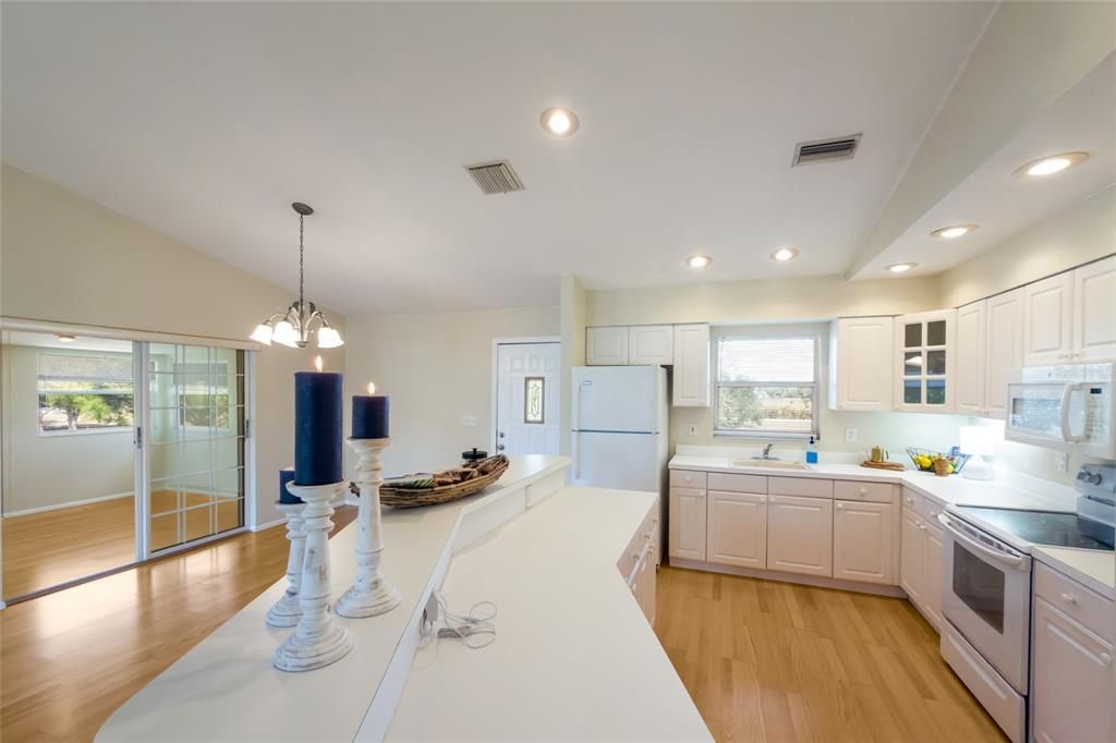 En Venta: $1,899,500 (6 camas, 5 baños, 4277 Pies cuadrados)