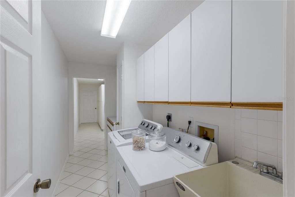 En Venta: $1,899,500 (6 camas, 5 baños, 4277 Pies cuadrados)