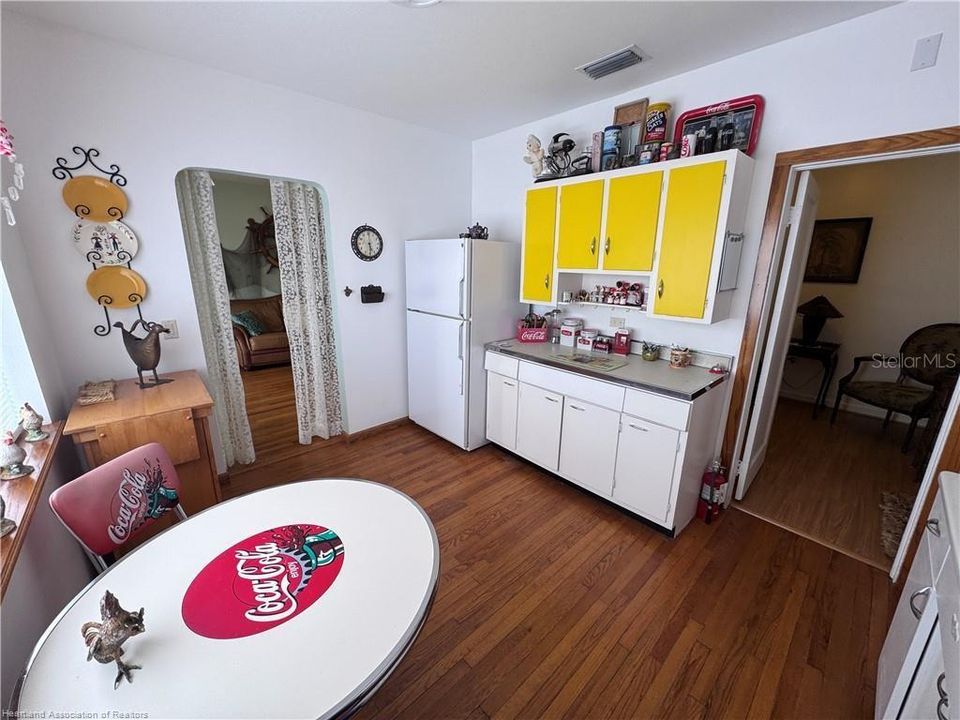 En Venta: $449,900 (1 camas, 1 baños, 1164 Pies cuadrados)