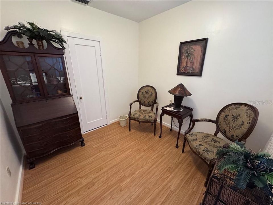 En Venta: $449,900 (1 camas, 1 baños, 1164 Pies cuadrados)