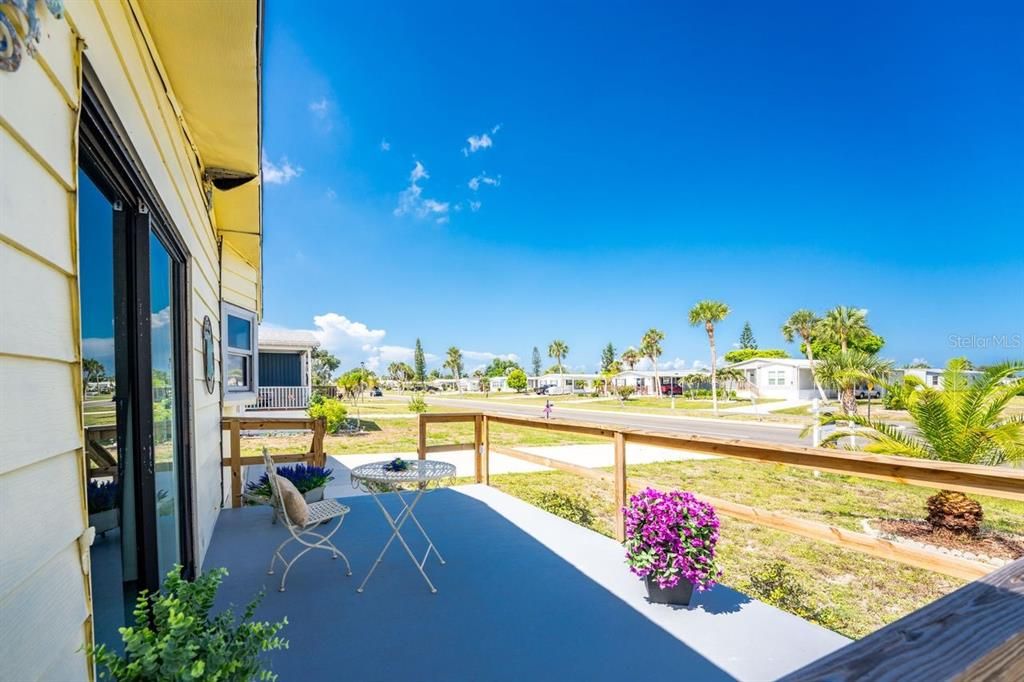 Activo con contrato: $119,900 (2 camas, 2 baños, 1296 Pies cuadrados)