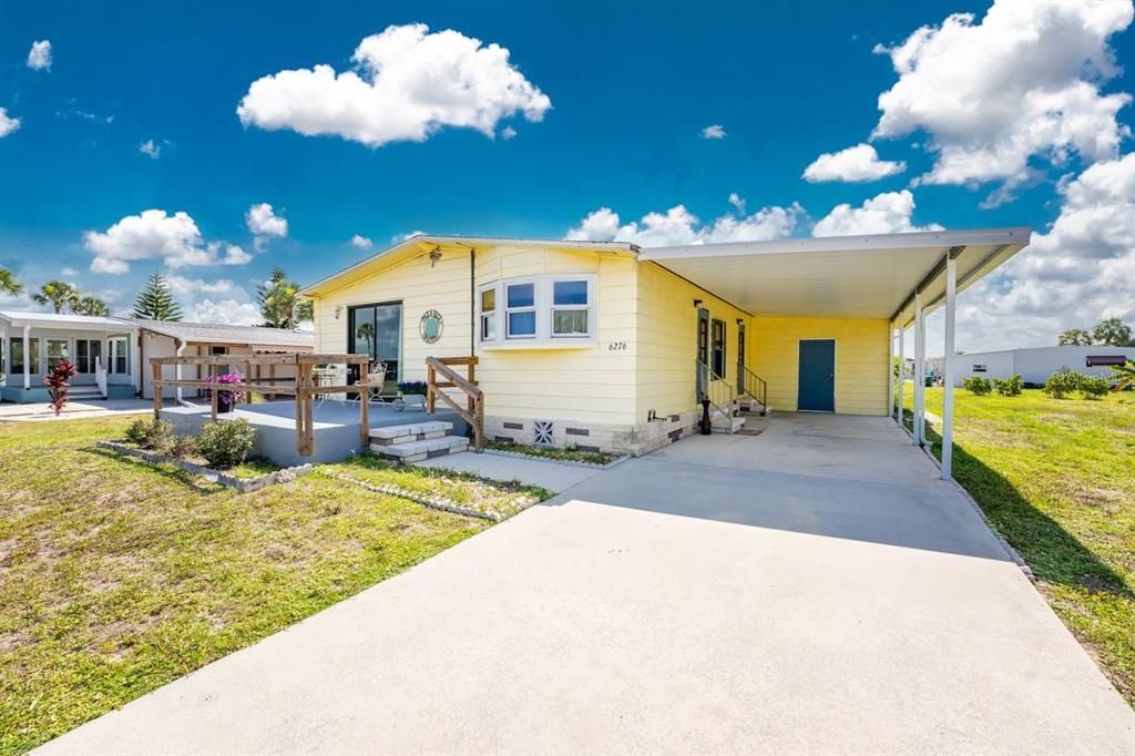 Activo con contrato: $119,900 (2 camas, 2 baños, 1296 Pies cuadrados)