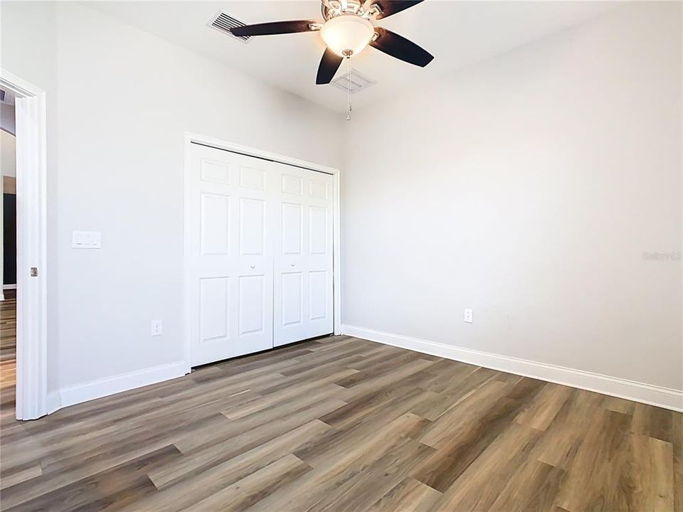 En Venta: $639,900 (4 camas, 3 baños, 2560 Pies cuadrados)