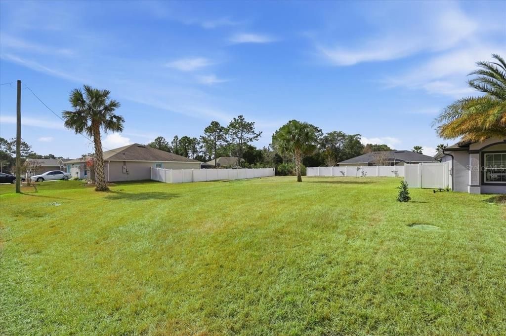 Activo con contrato: $76,000 (0.23 acres)