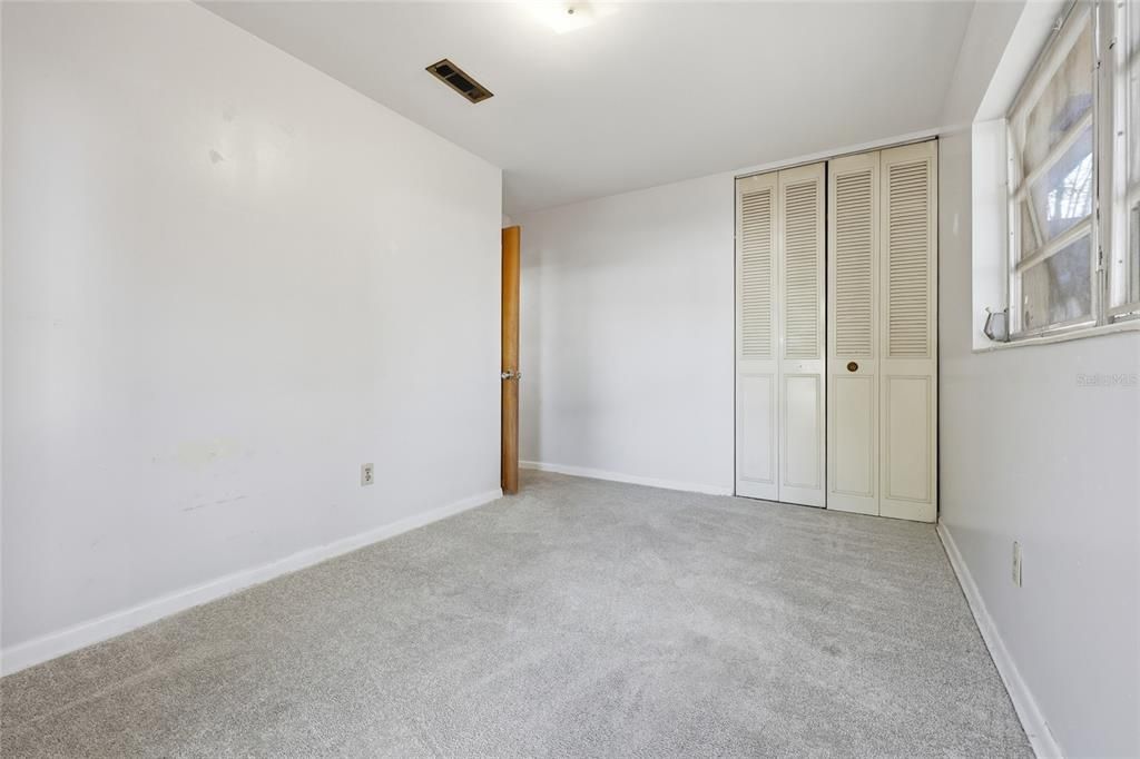 Activo con contrato: $200,000 (4 camas, 2 baños, 1639 Pies cuadrados)