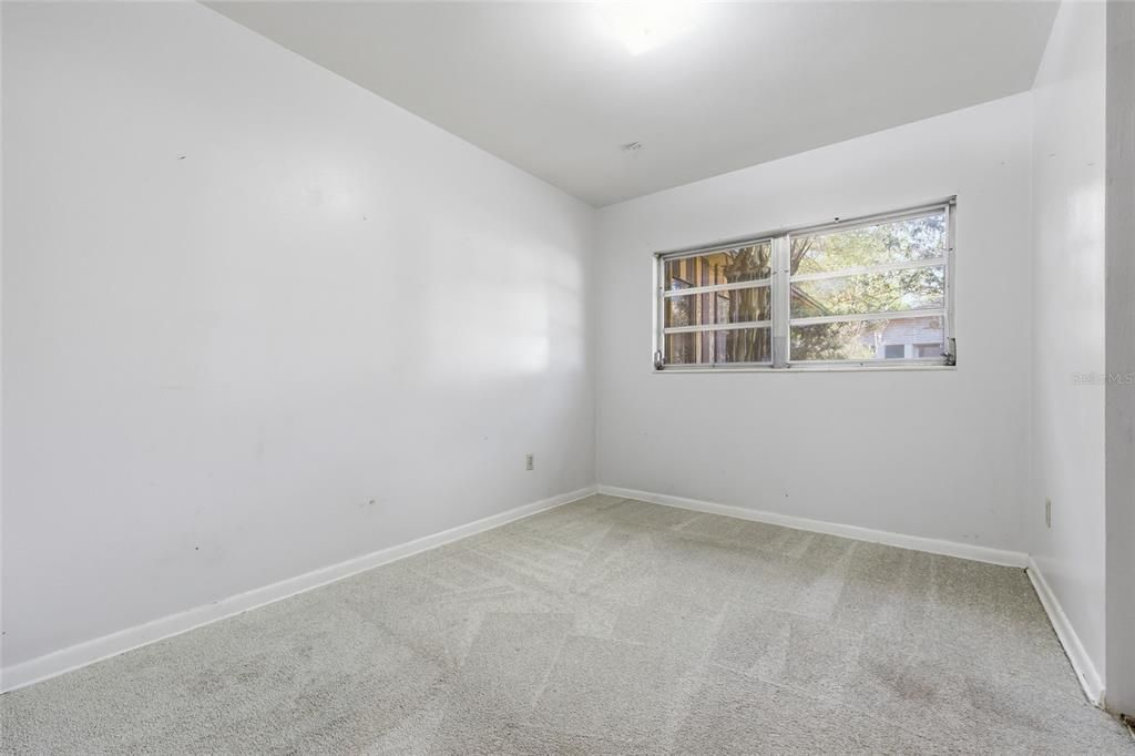 Activo con contrato: $200,000 (4 camas, 2 baños, 1639 Pies cuadrados)