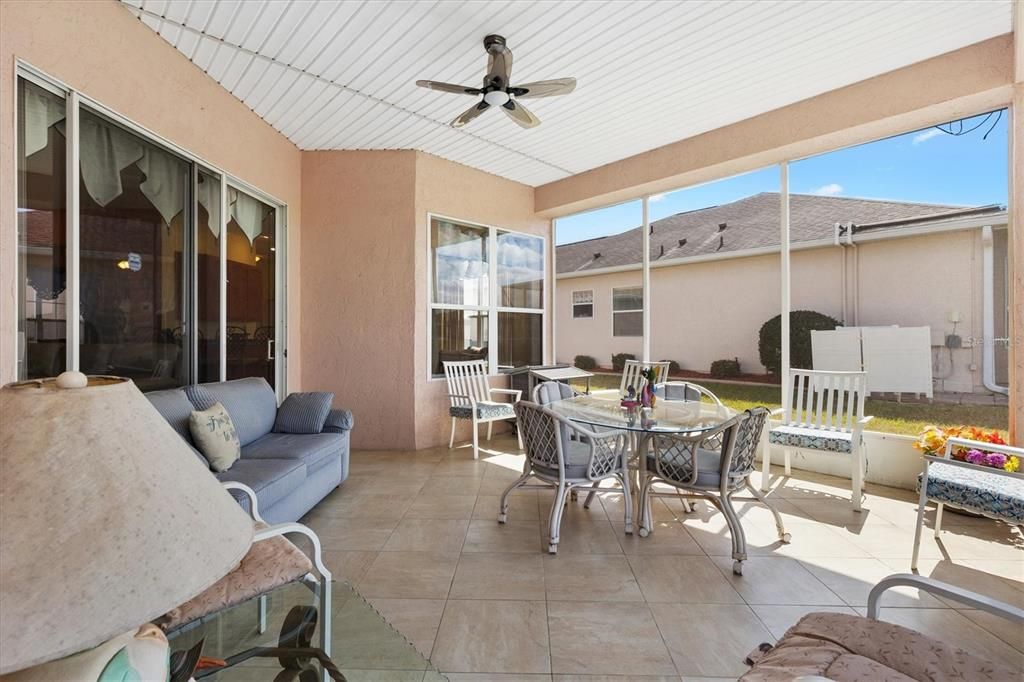 En Venta: $298,000 (3 camas, 2 baños, 1482 Pies cuadrados)