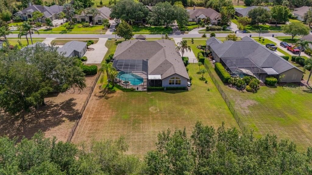 Activo con contrato: $1,175,000 (5 camas, 5 baños, 4143 Pies cuadrados)