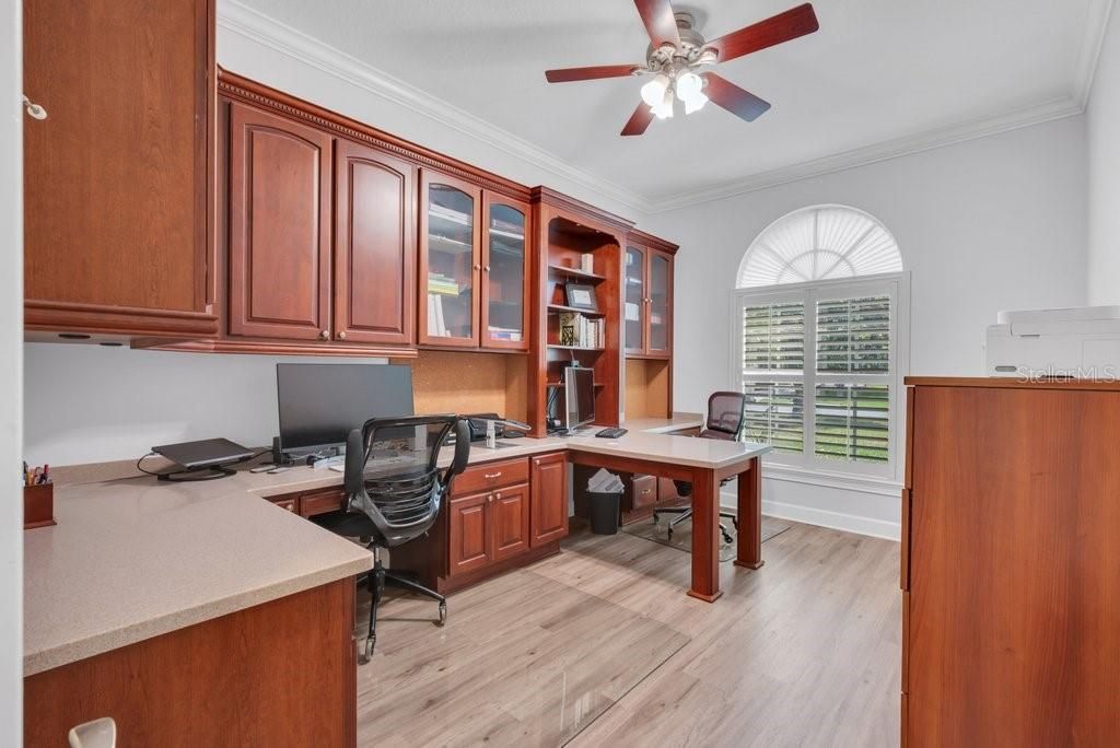 Activo con contrato: $1,175,000 (5 camas, 5 baños, 4143 Pies cuadrados)