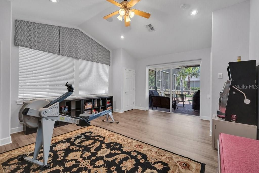 Activo con contrato: $1,175,000 (5 camas, 5 baños, 4143 Pies cuadrados)