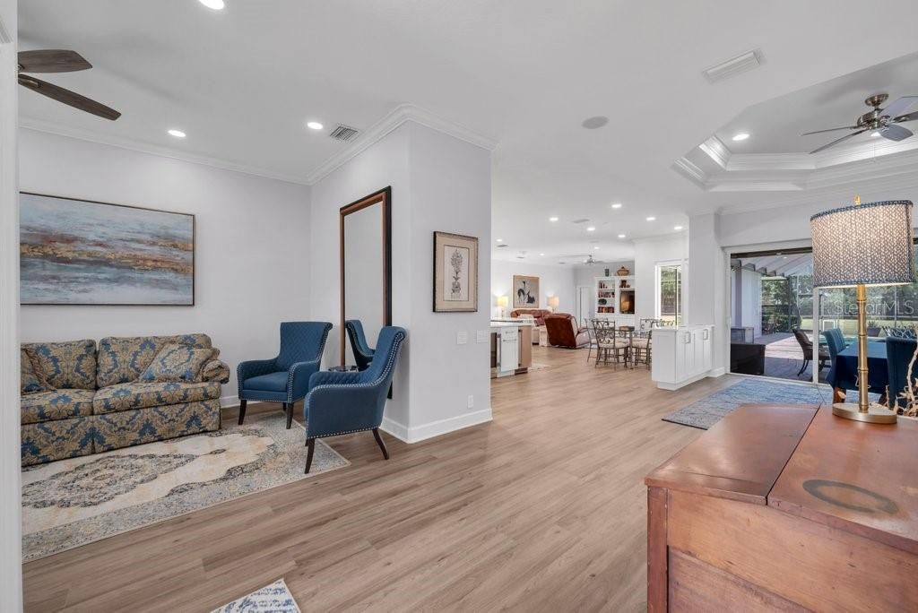 Activo con contrato: $1,175,000 (5 camas, 5 baños, 4143 Pies cuadrados)