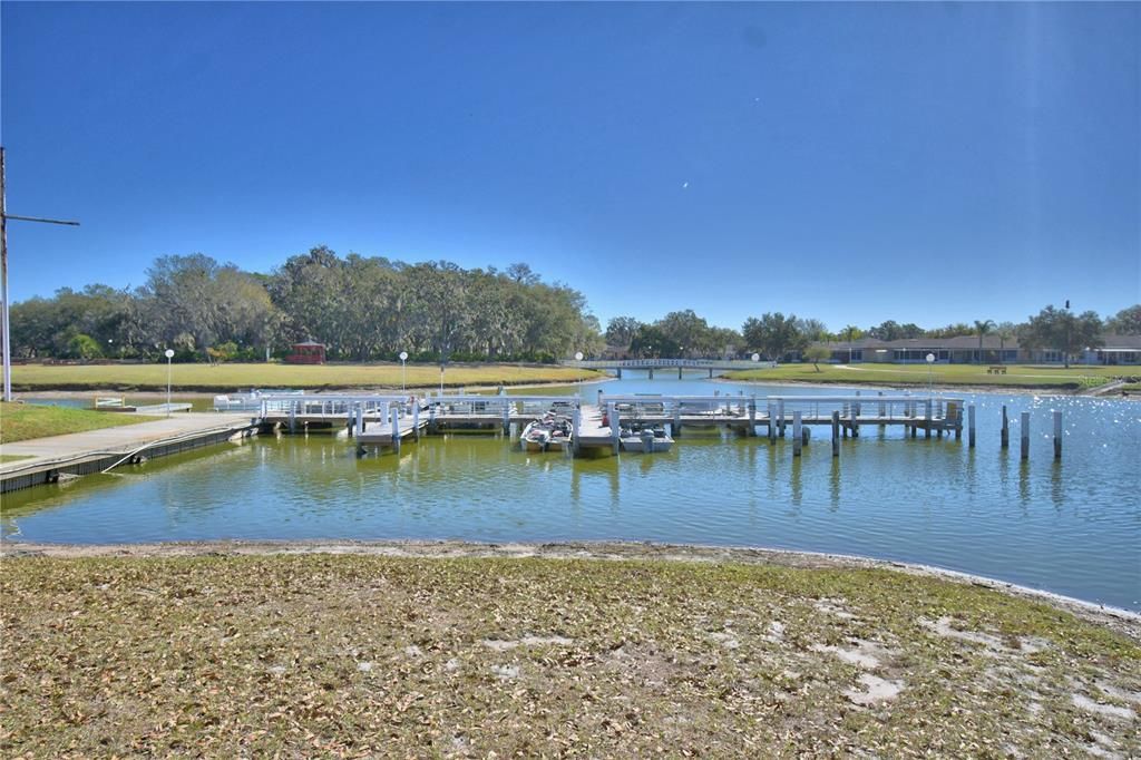 For Sale: $107,000 (1 beds, 1 baths, 648 Square Feet)