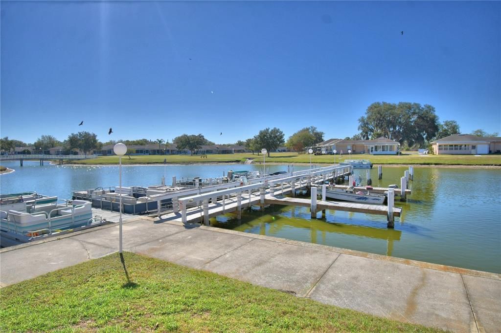 For Sale: $107,000 (1 beds, 1 baths, 648 Square Feet)