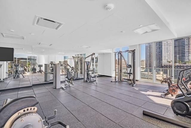 Active With Contract: $5,000 (2 beds, 2 baths, 1380 Square Feet)