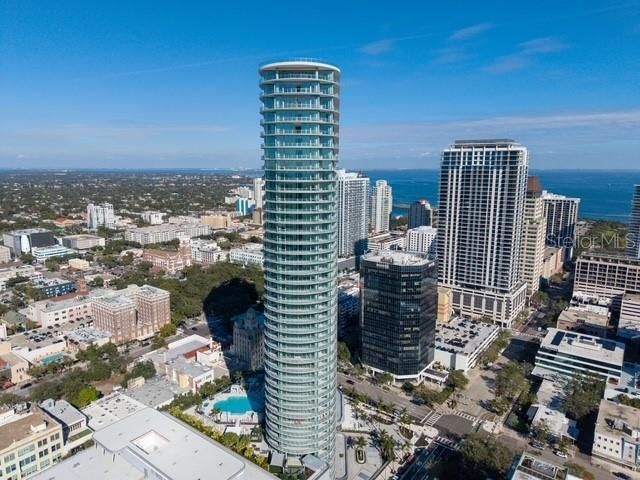 Active With Contract: $5,000 (2 beds, 2 baths, 1380 Square Feet)