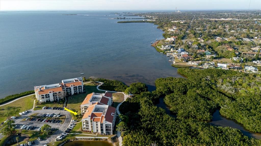 For Sale: $299,999 (1 beds, 1 baths, 968 Square Feet)