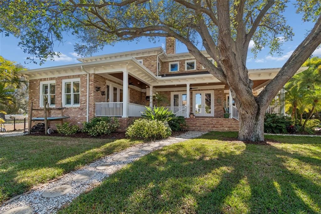 En Venta: $4,495,000 (5 camas, 5 baños, 5325 Pies cuadrados)