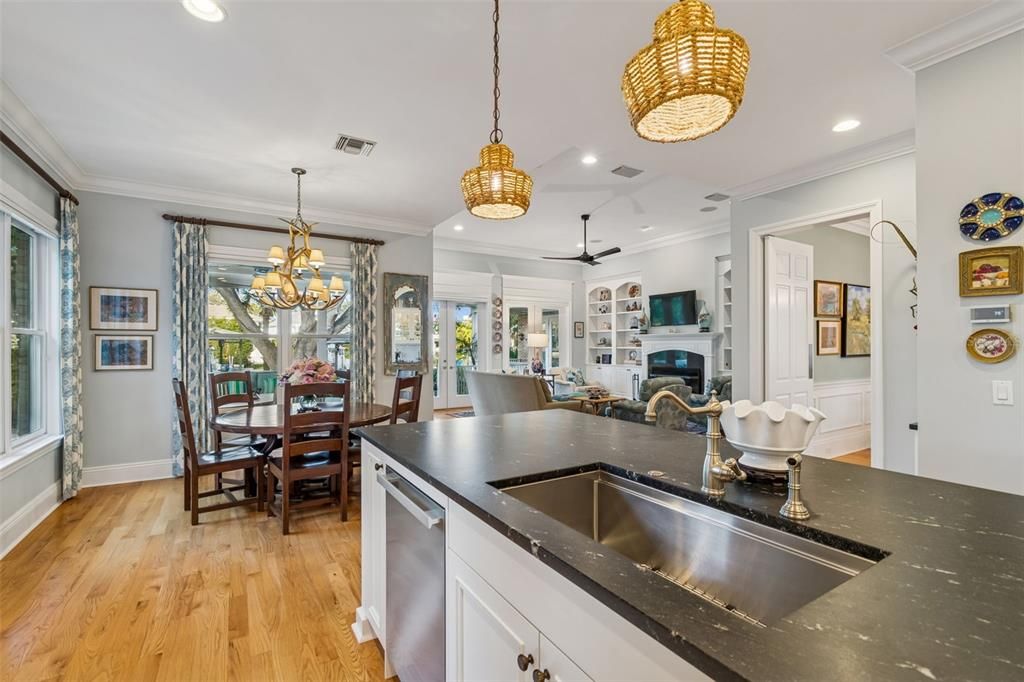 En Venta: $4,495,000 (5 camas, 5 baños, 5325 Pies cuadrados)