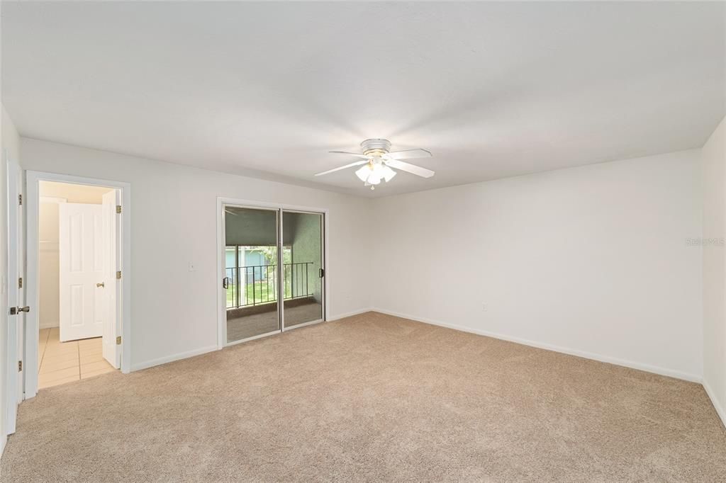 На продажу: $174,400 (4 спален, 2 ванн, 1638 Квадратных фут)