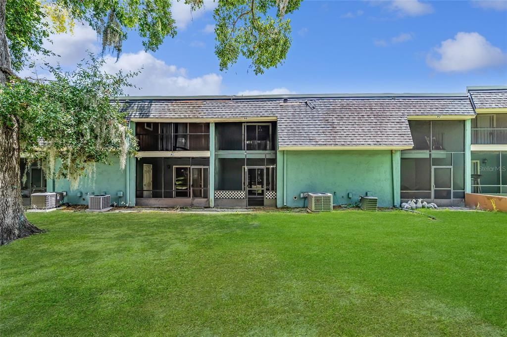 На продажу: $174,400 (4 спален, 2 ванн, 1638 Квадратных фут)