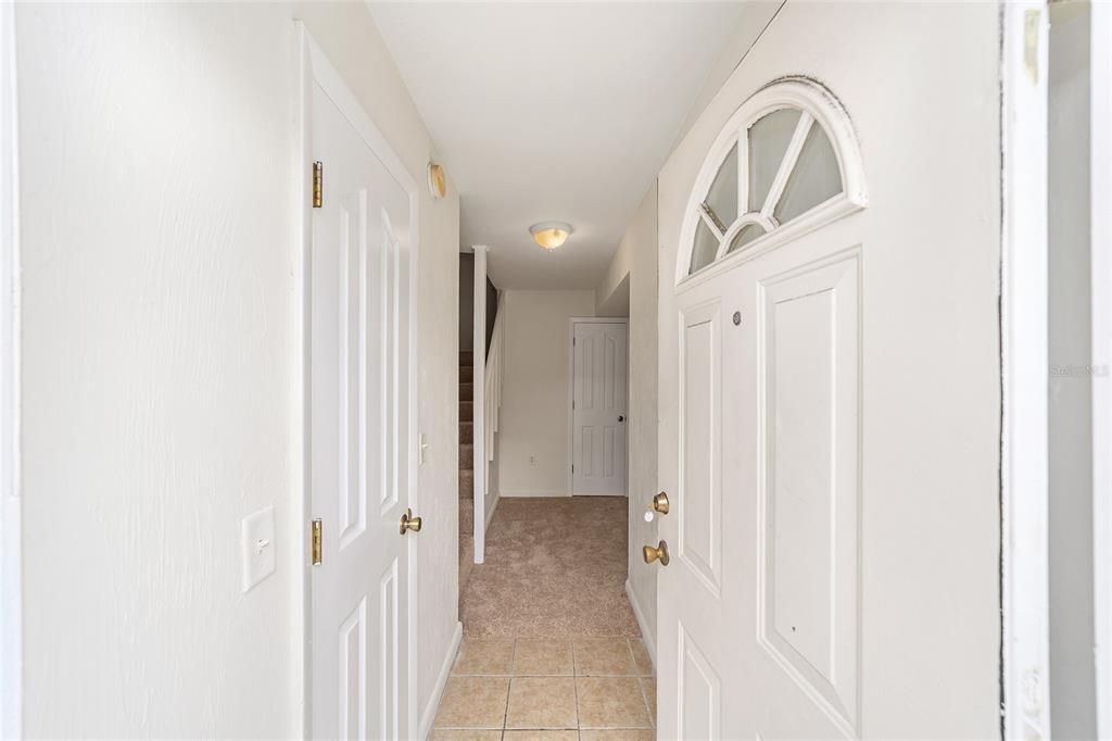 На продажу: $174,400 (4 спален, 2 ванн, 1638 Квадратных фут)