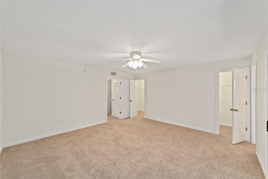 На продажу: $174,400 (4 спален, 2 ванн, 1638 Квадратных фут)