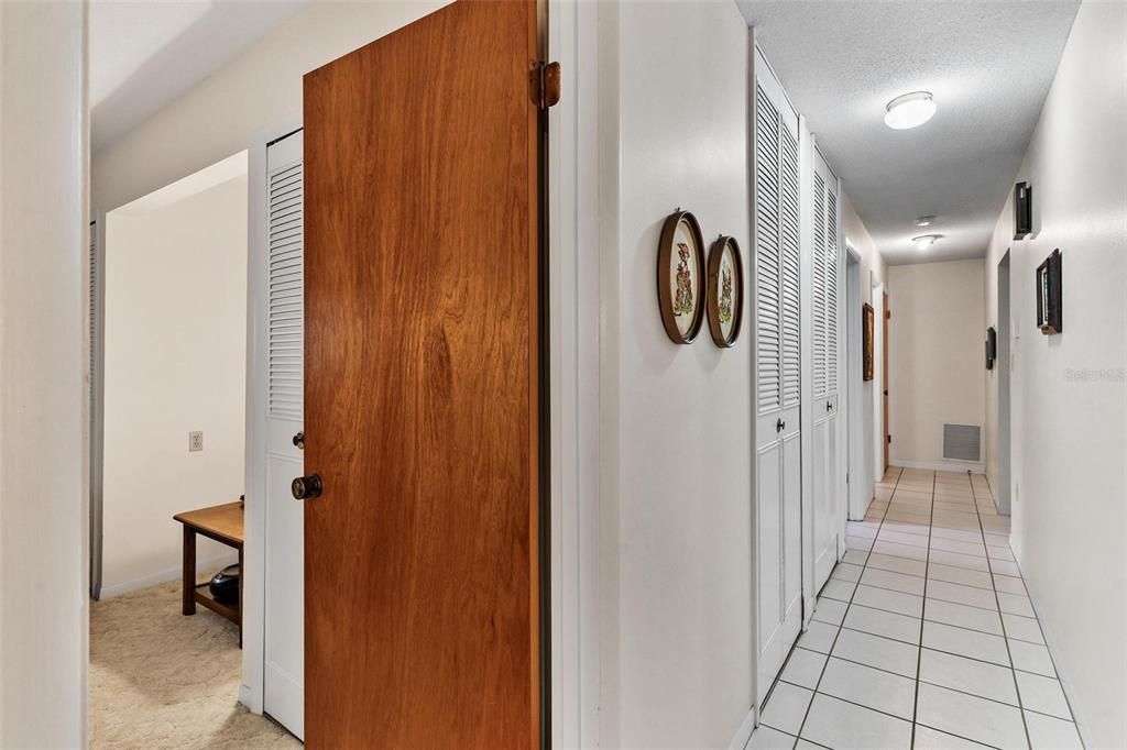 Activo con contrato: $279,900 (3 camas, 2 baños, 1933 Pies cuadrados)